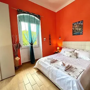 Appartamento Cà Del Vins - Flat In, La Spezia